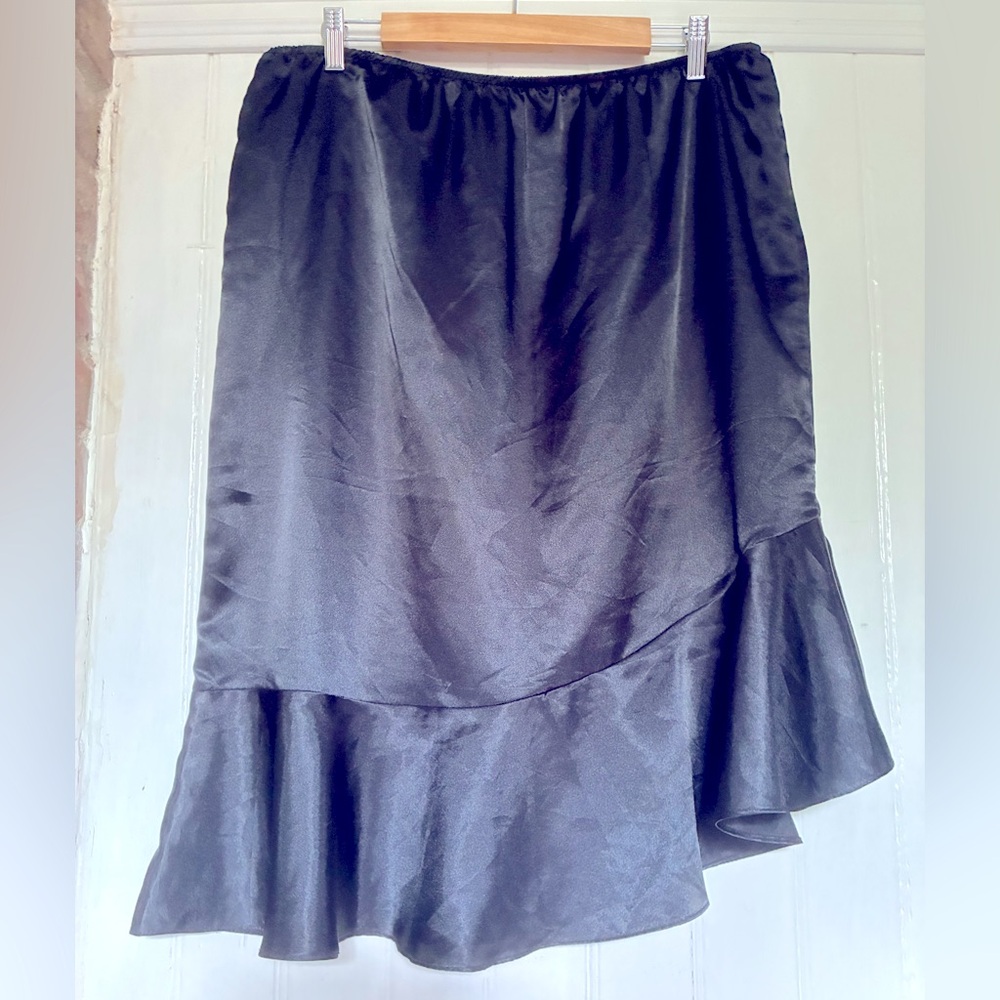 Asymmetrical Slip Skirt, Black w/Ruffle, Elastic Waist, Fashion Bug, sz 18